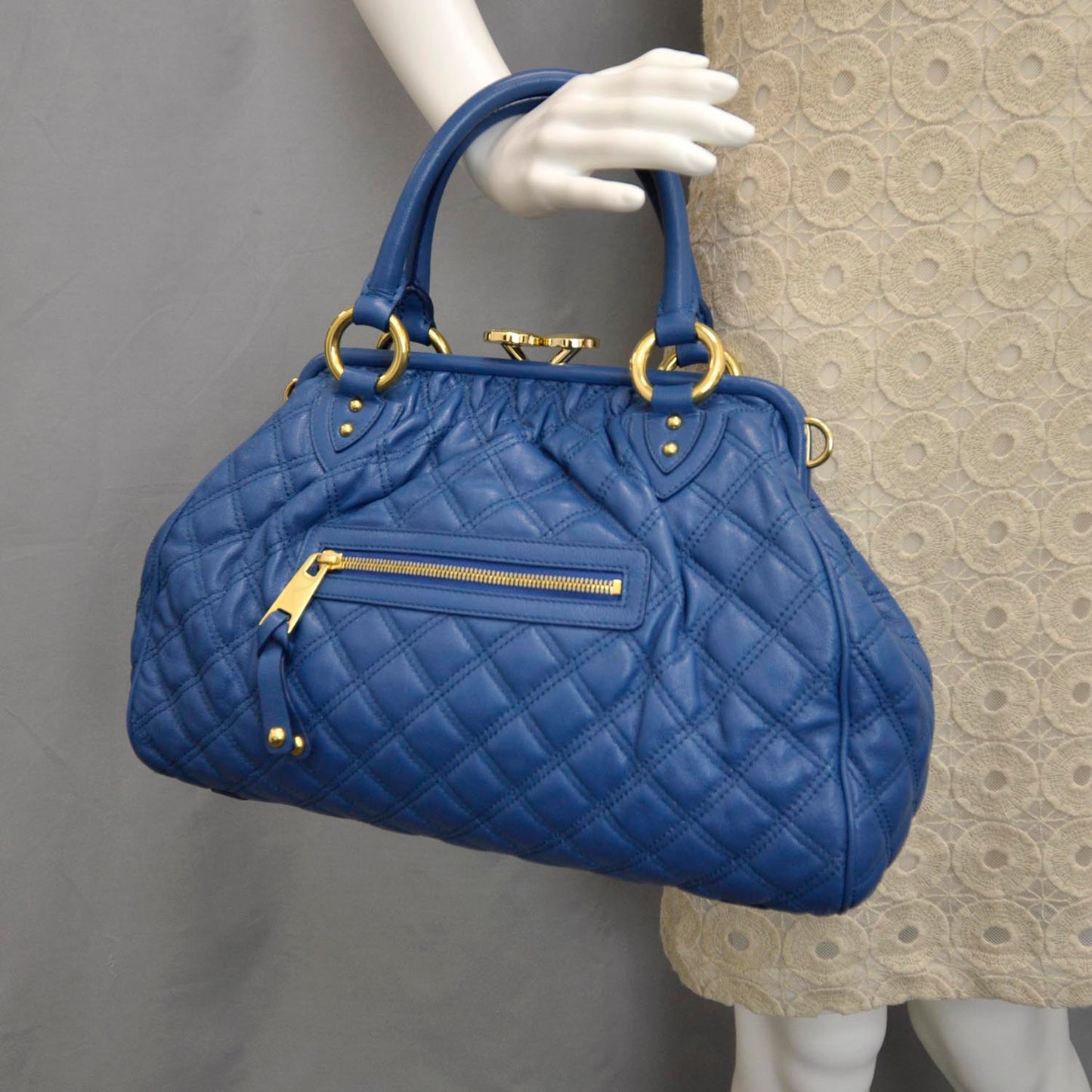 Quilted Leather Stam Marine