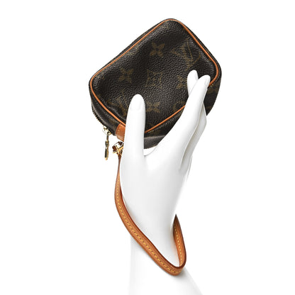 Louis Vuitton Monogram Wapity 2 of 12