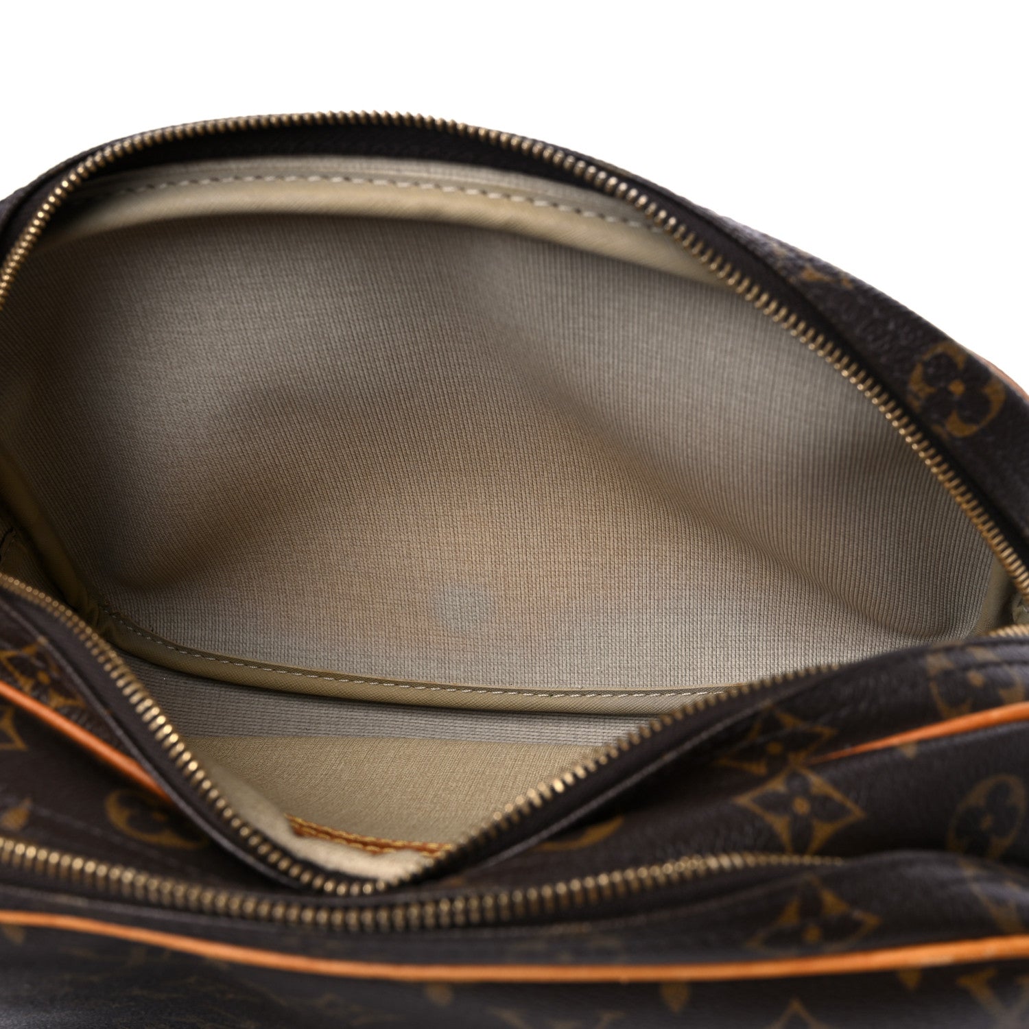 Louis Vuitton Monogram Reporter PM 6 of 14