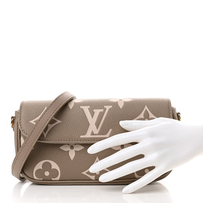 Louis Vuitton Empreinte Monogram Giant Ivy Wallet On Chain Tourterelle Creme 2 of 11