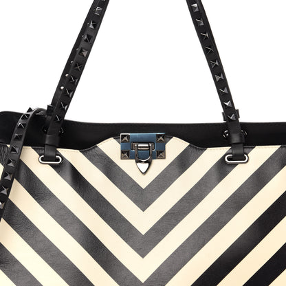 Valentino Garavani Calfskin Chevron Medium Rockstud Tote Light Ivory Black 10 of 10