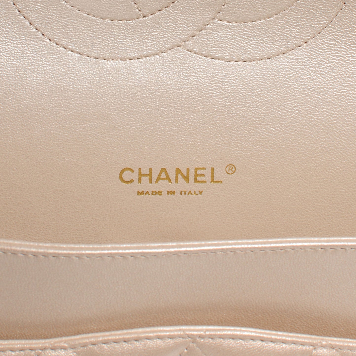 Lambskin Quilted Maxi Double Flap Pearl