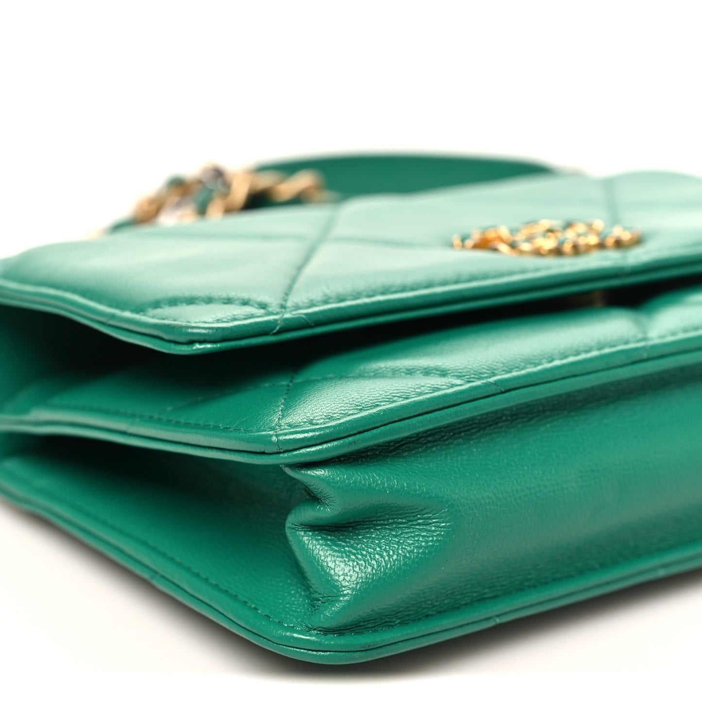 Lambskin Quilted Chanel 19 Wallet On Chain WOC Green
