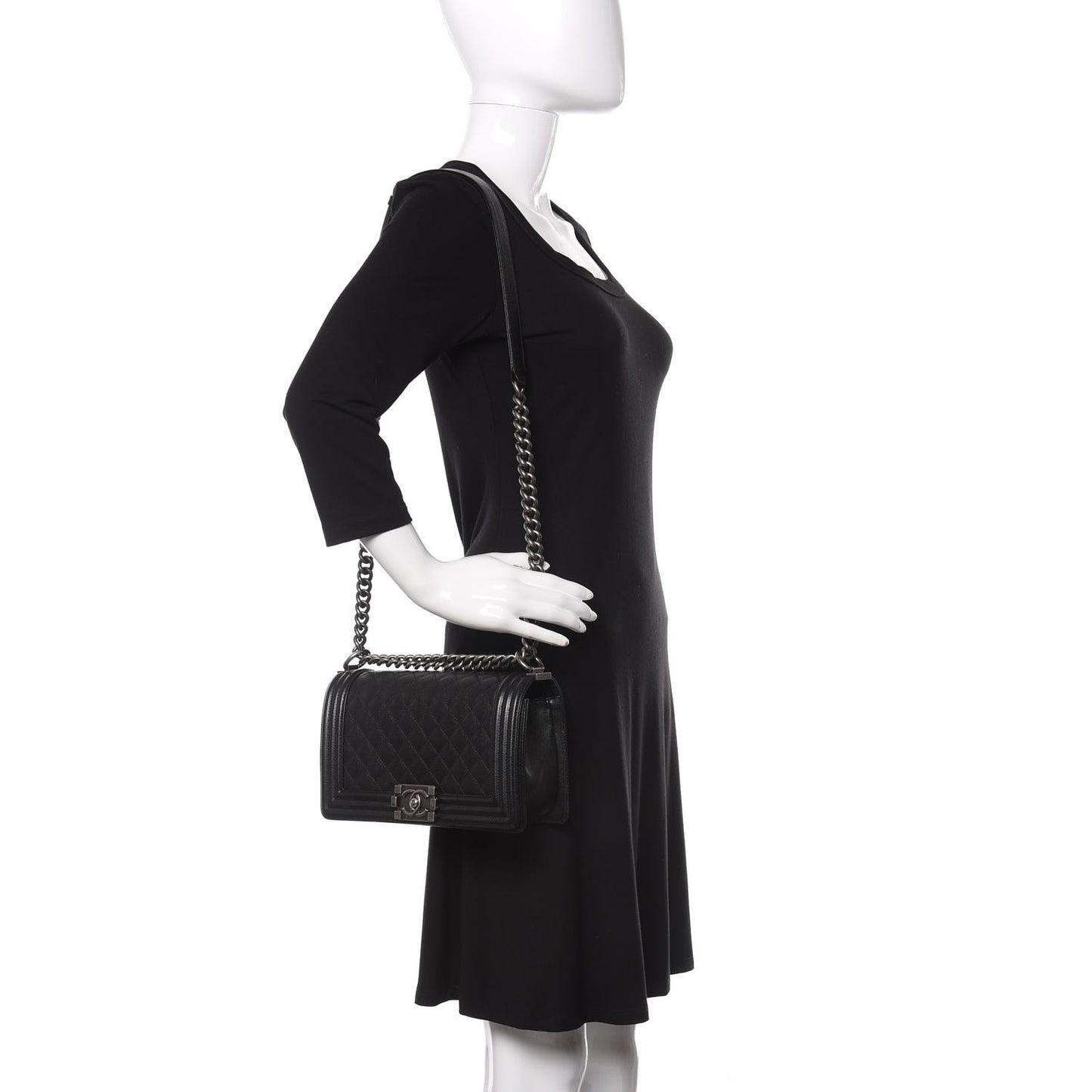 Caviar Quilted Medium Boy Flap Black