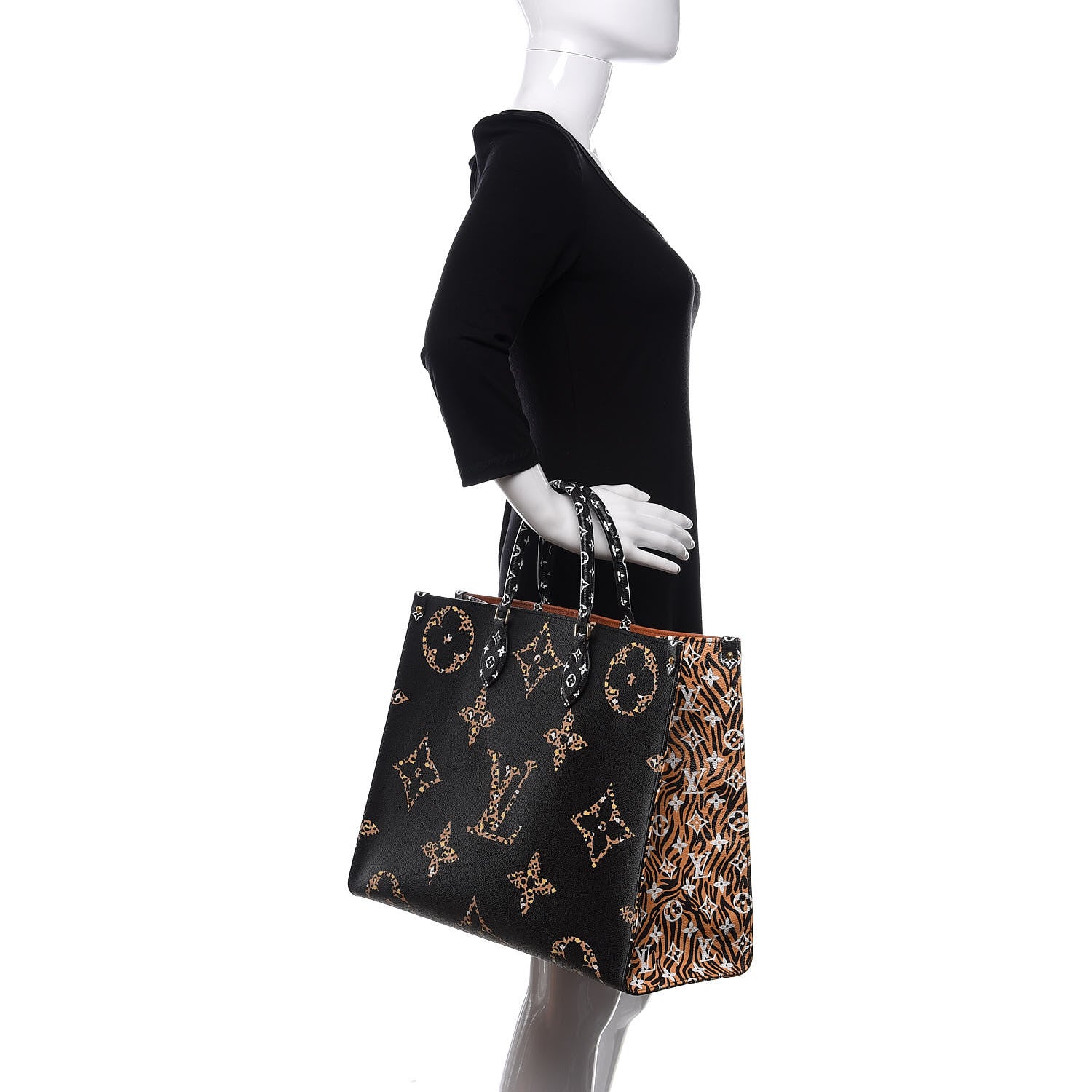 Louis Vuitton Monogram Giant Jungle Onthego GM Black 3 of 11