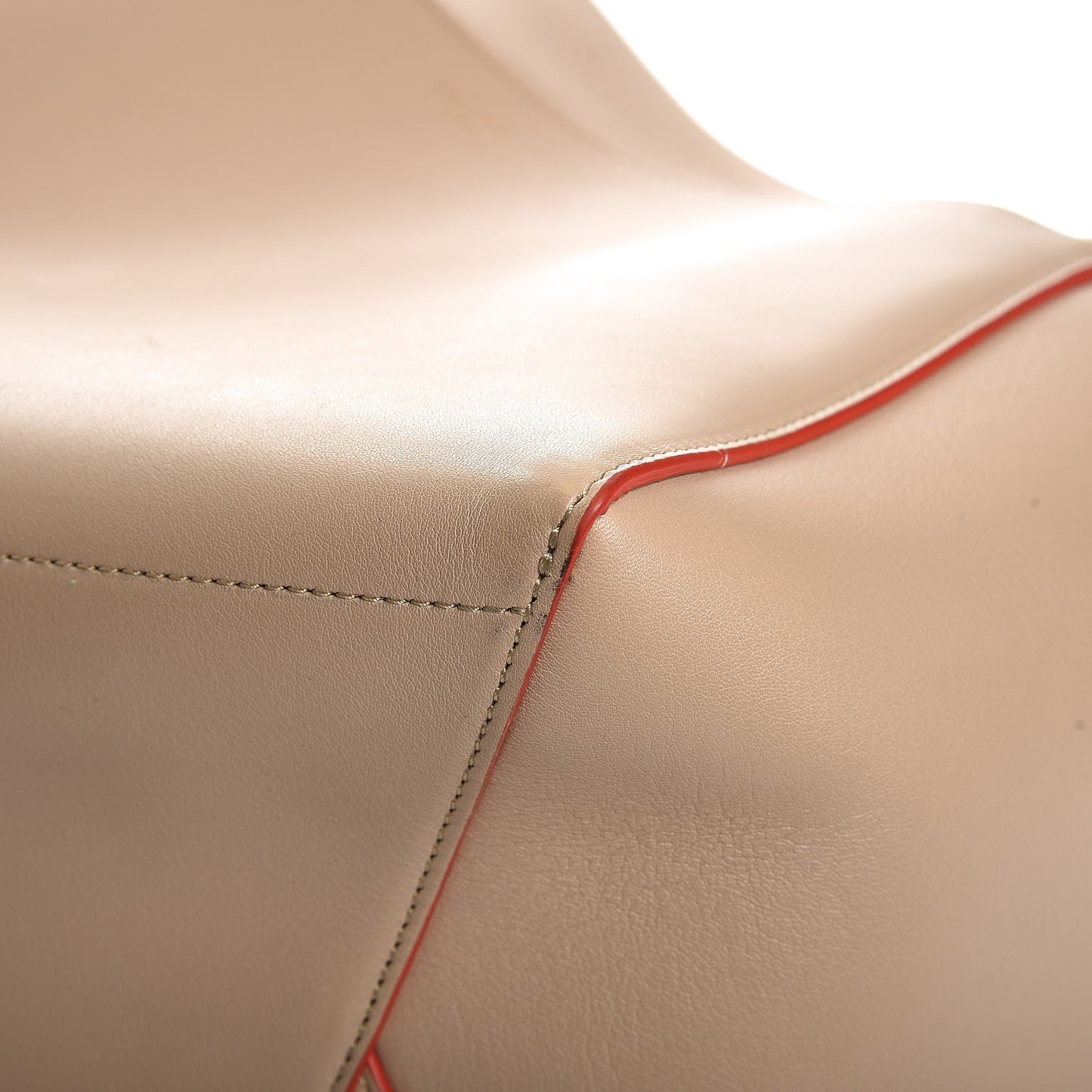 Natural Calfskin Sangle Bucket Bag Beige