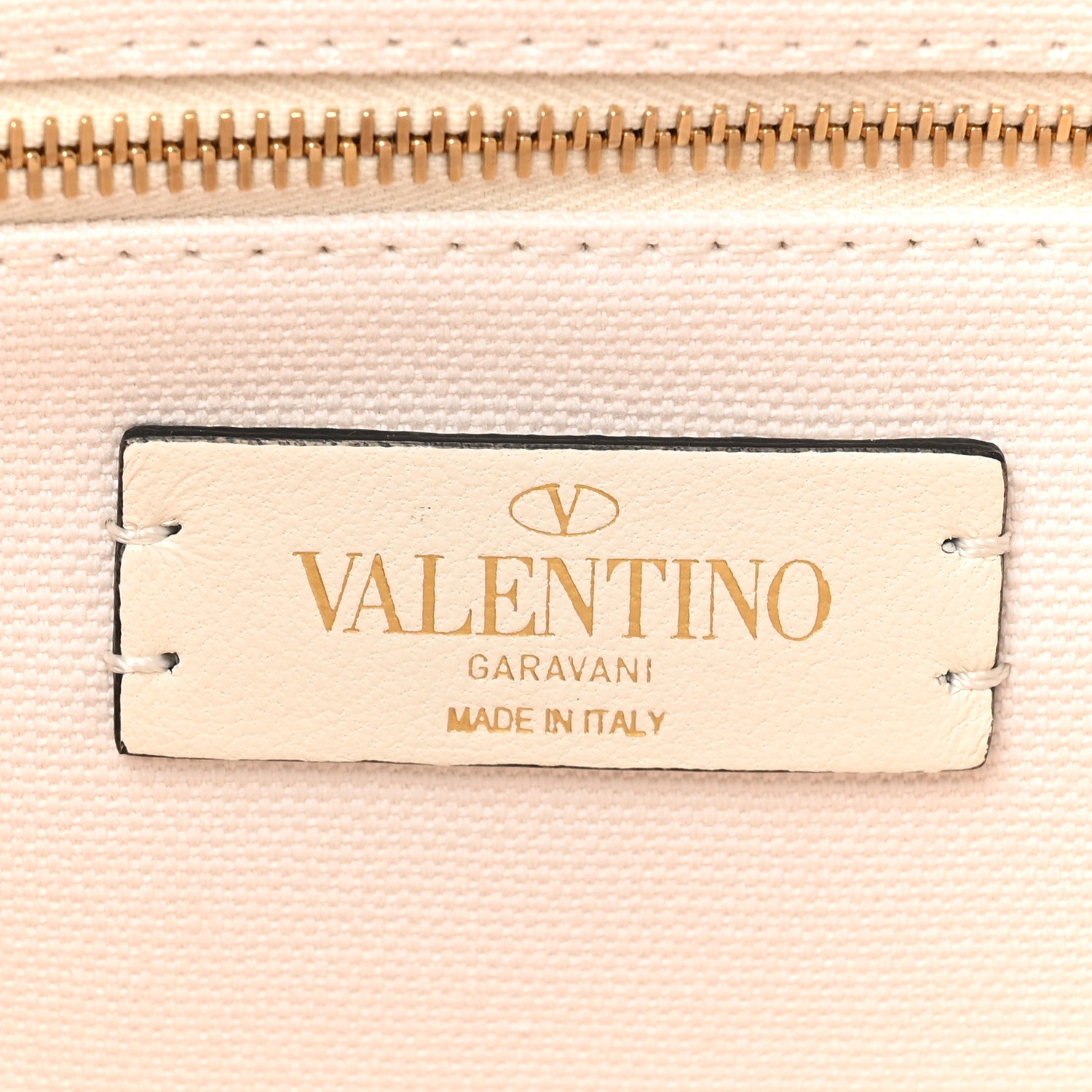 Valentino Garavani Knit Large Roman Stud Shoulder Bag Ecru 6 of 9