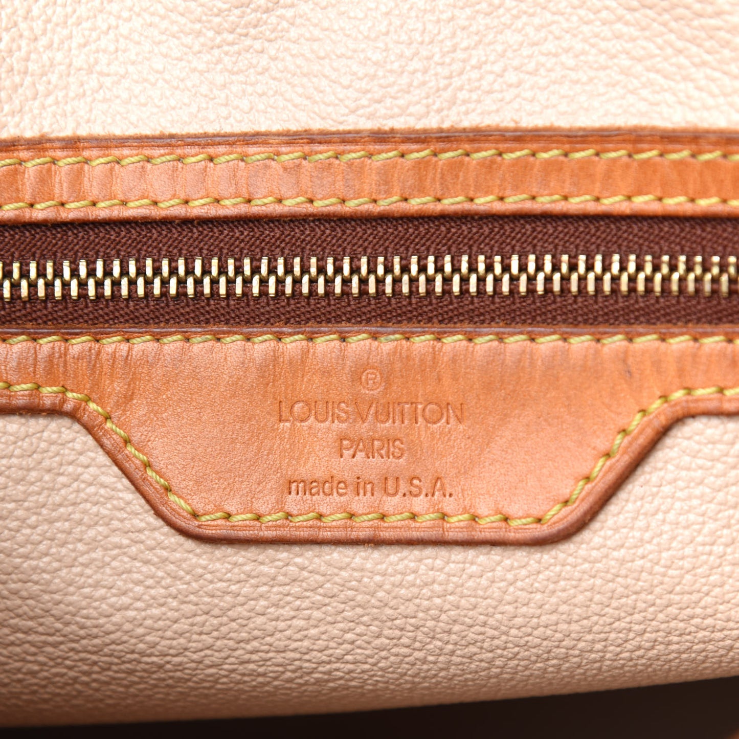 Monogram Petit Bucket 23