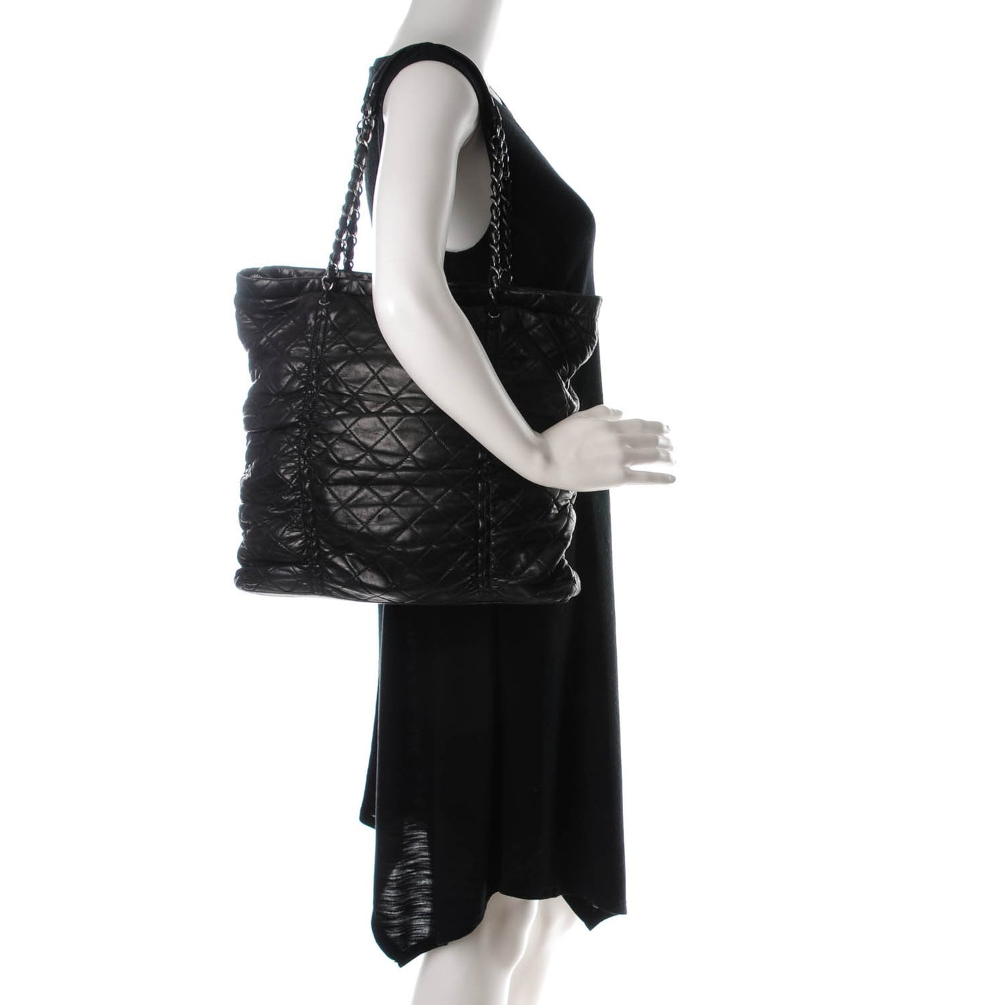 Lambskin Quilted Sharpei Shopping Tote Black