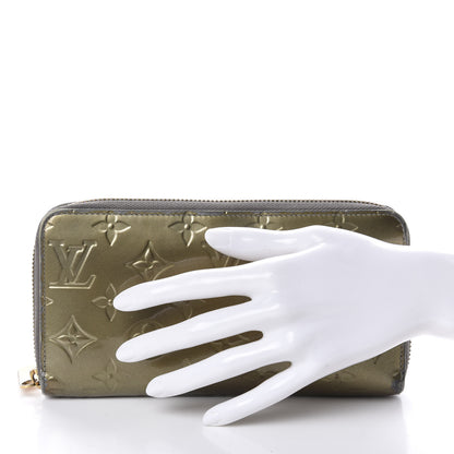 Louis Vuitton Vernis Zippy Wallet Vert Bronze 2 of 7