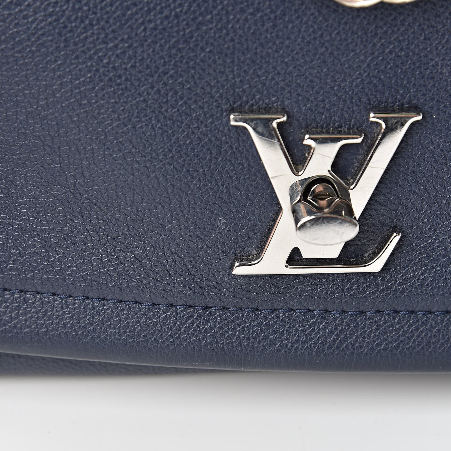Calfskin Lockme II Chain Bag BB Marine Rouge