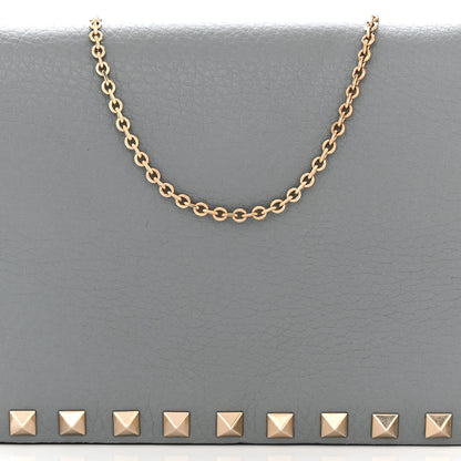 Valentino Garavani Pebbled Calfskin Rockstud Wallet on Chain Pastel Grey 9 of 12