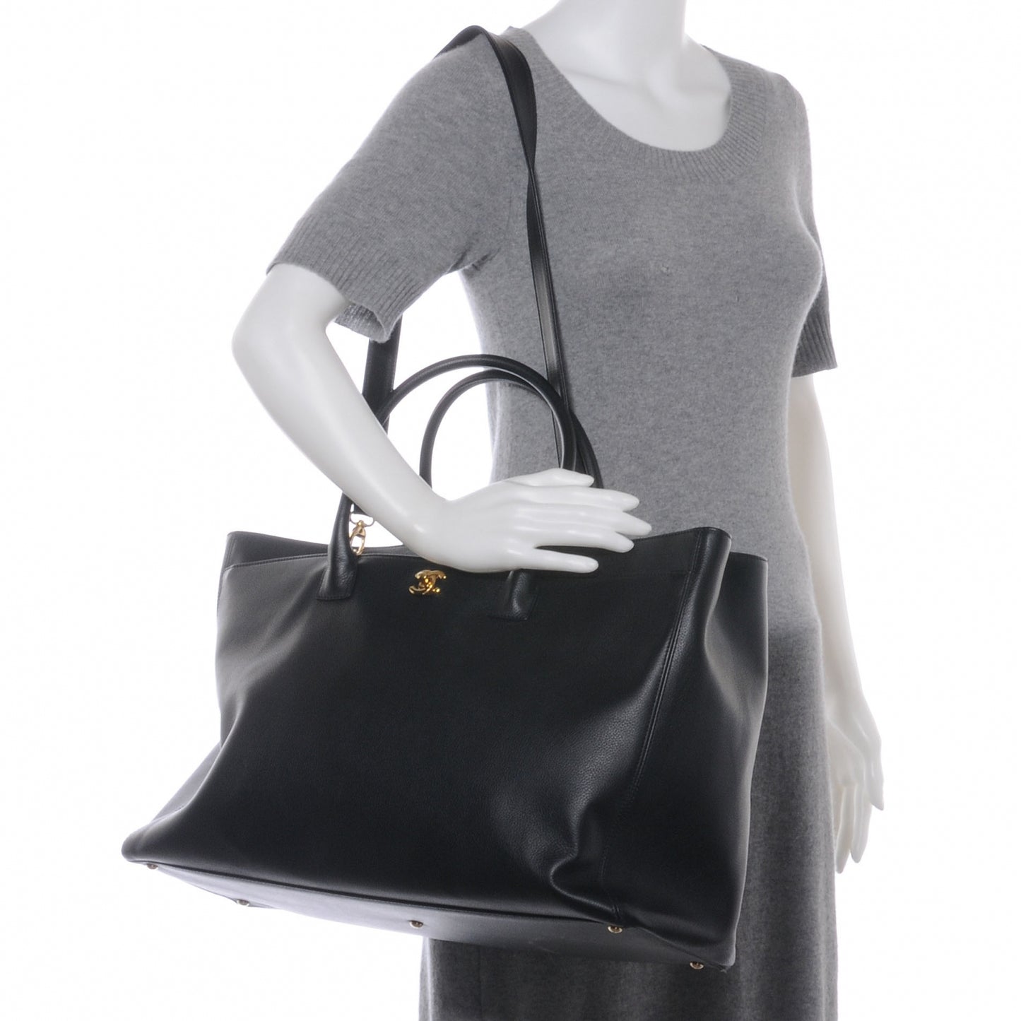 Calfskin XL Cerf Tote Black