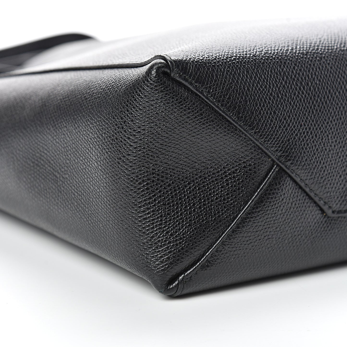Grained Calfskin Small Vertical Cabas Black