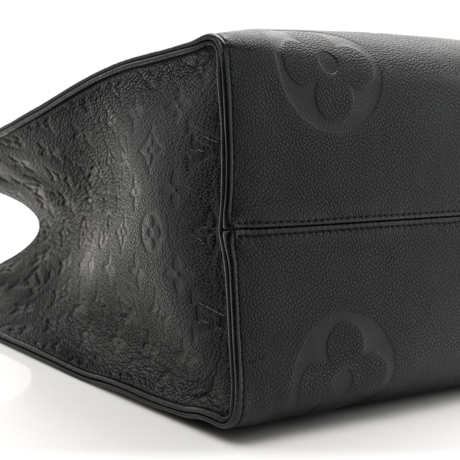 Louis Vuitton Empreinte Monogram Giant Onthego GM Black 9 of 15