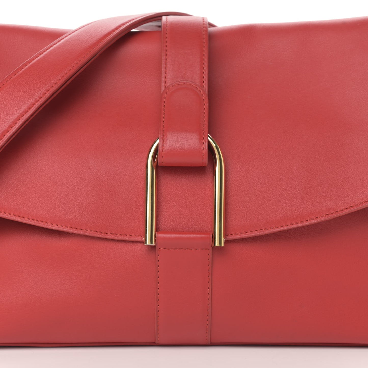 Calfskin Givry Shoulder Bag Red
