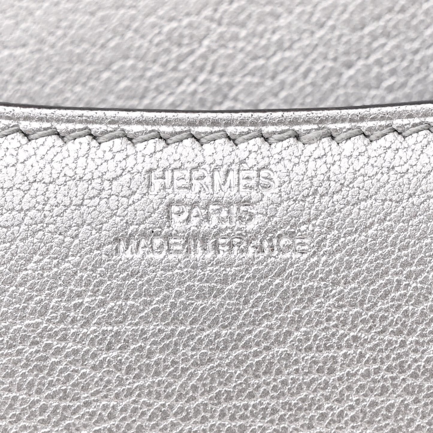 Metallic Chevre Chamkilight Constance 18 Argent