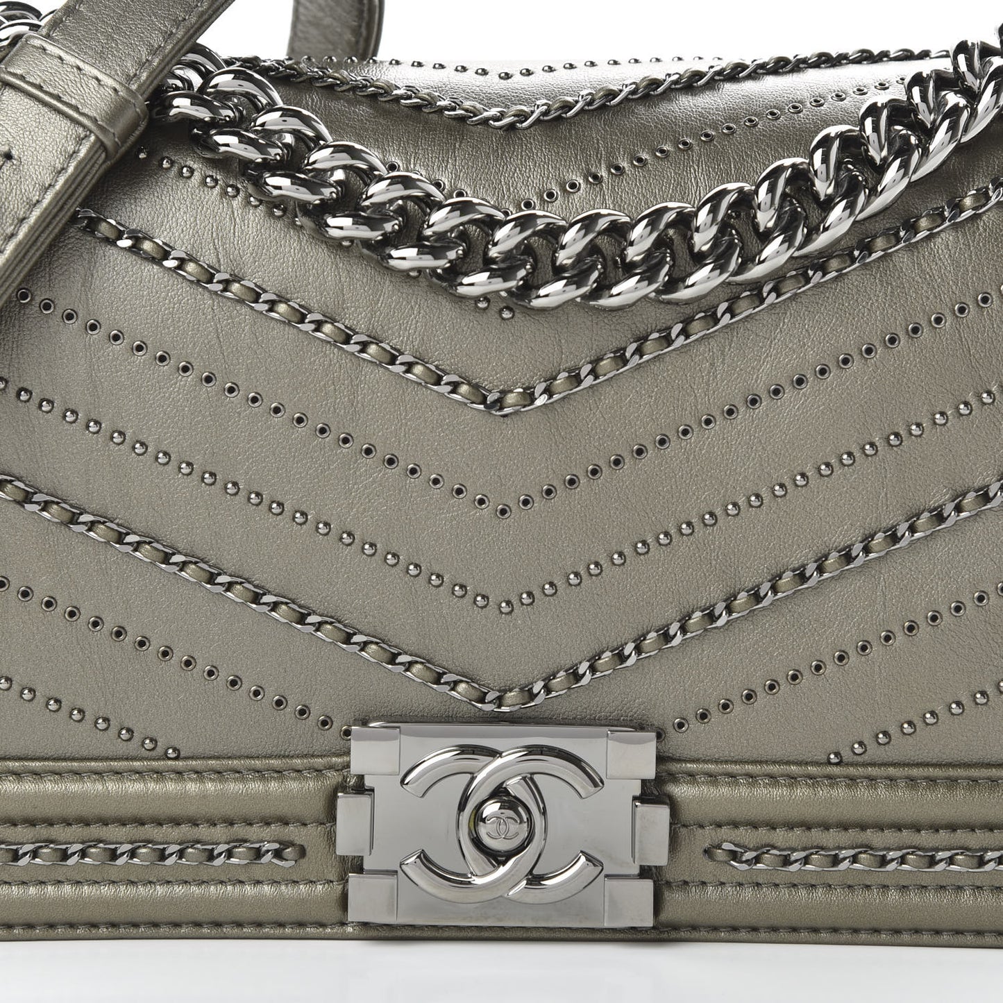 Metallic Crumpled Calfskin Chevron Chain Medium Boy Flap Grey