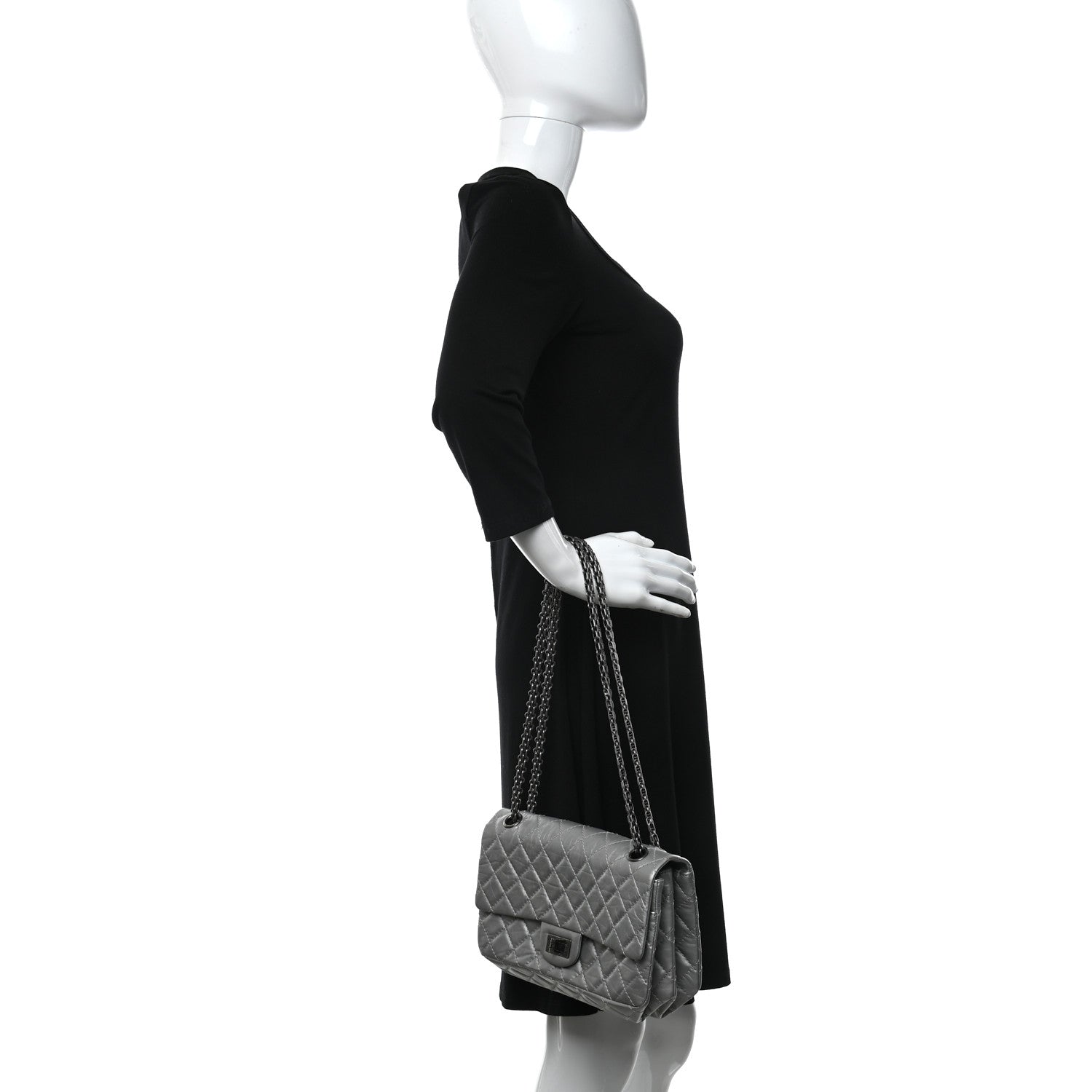 Chanel Metallic Aged Calfskin 2.55 Reissue 225 Flap Silver 2 of 13