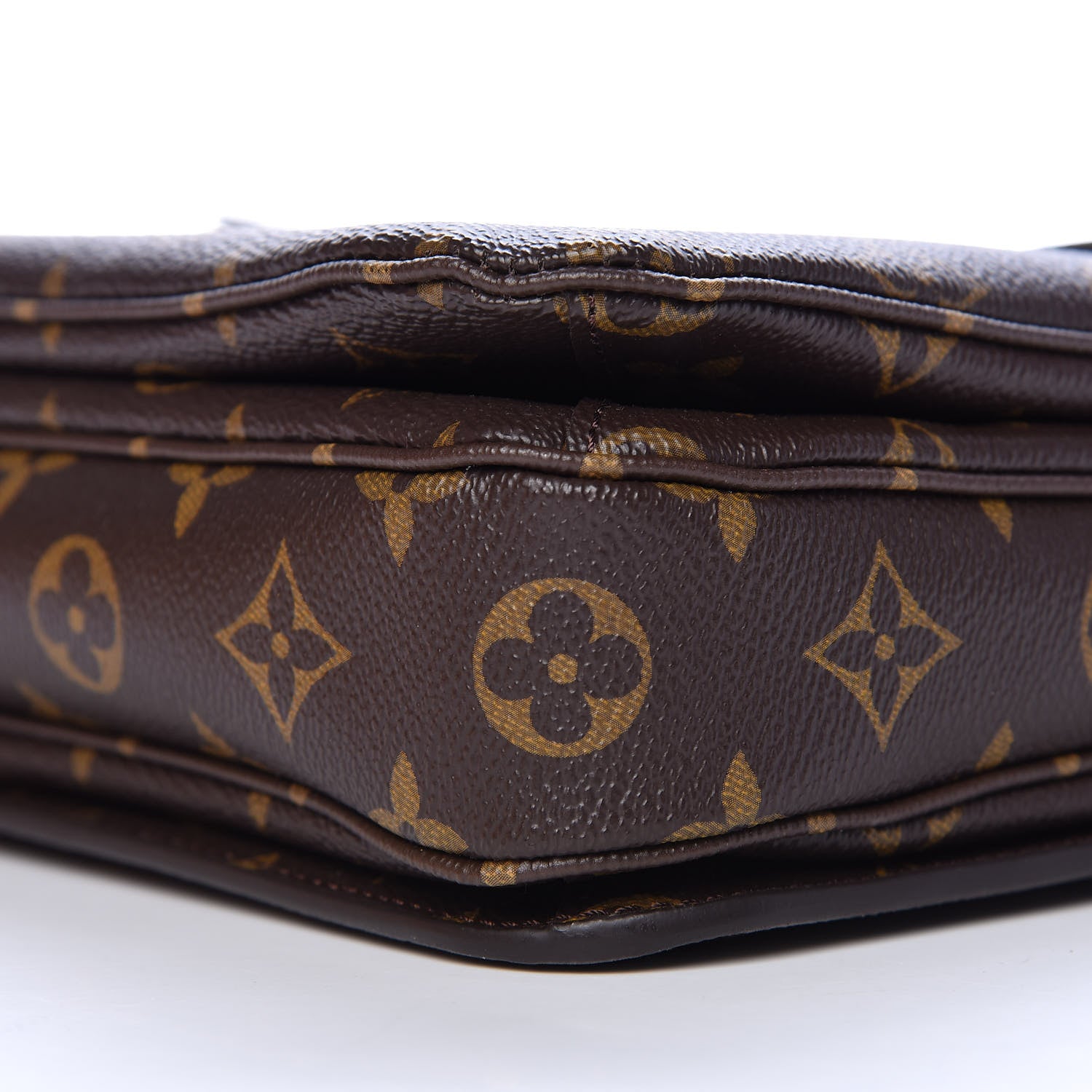 Louis Vuitton Monogram Pochette Metis 8 of 10