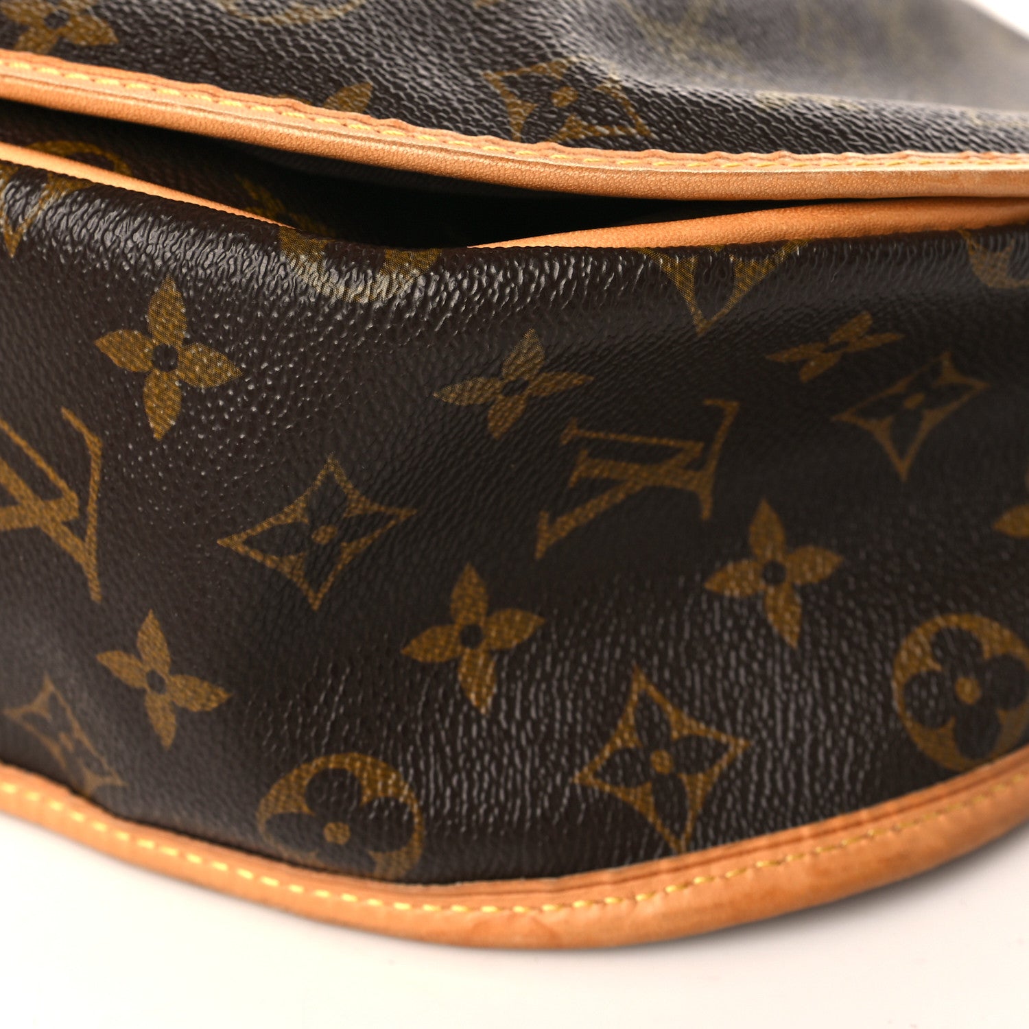Louis Vuitton Monogram Menilmontant MM 8 of 8