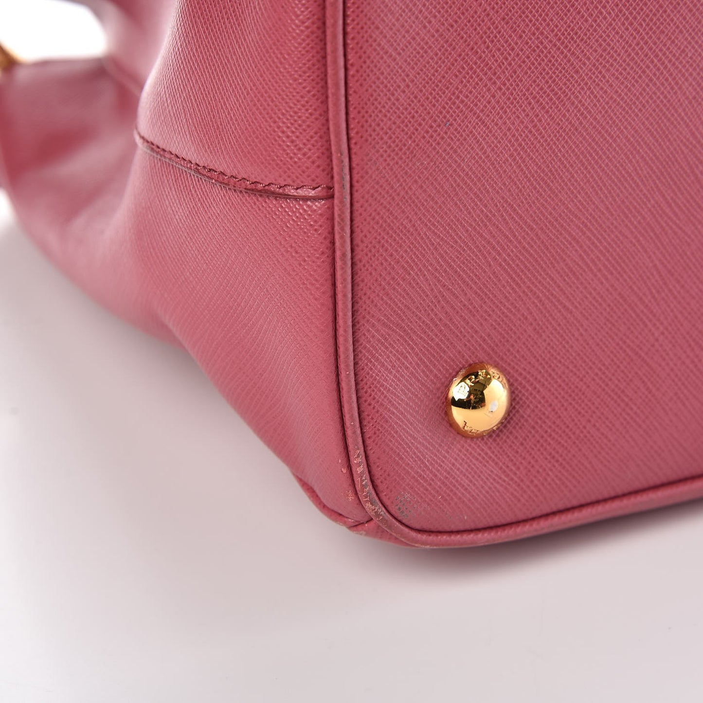 Saffiano Lux Medium Tote Bruyere