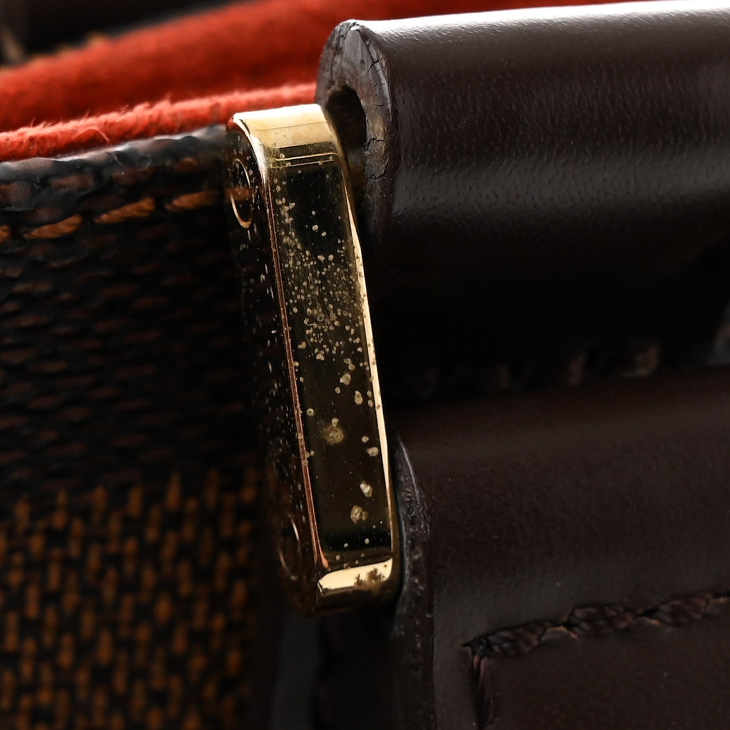 Damier Ebene Uzes
