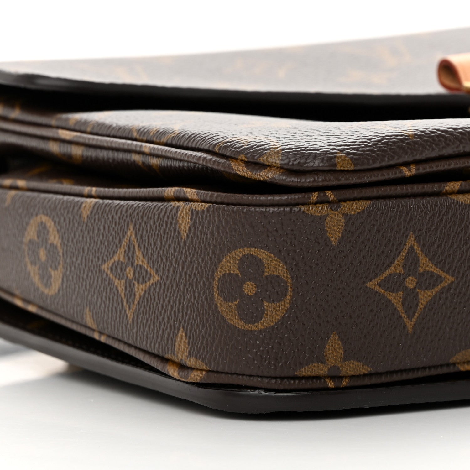 Louis Vuitton Monogram Pochette Metis 8 of 13