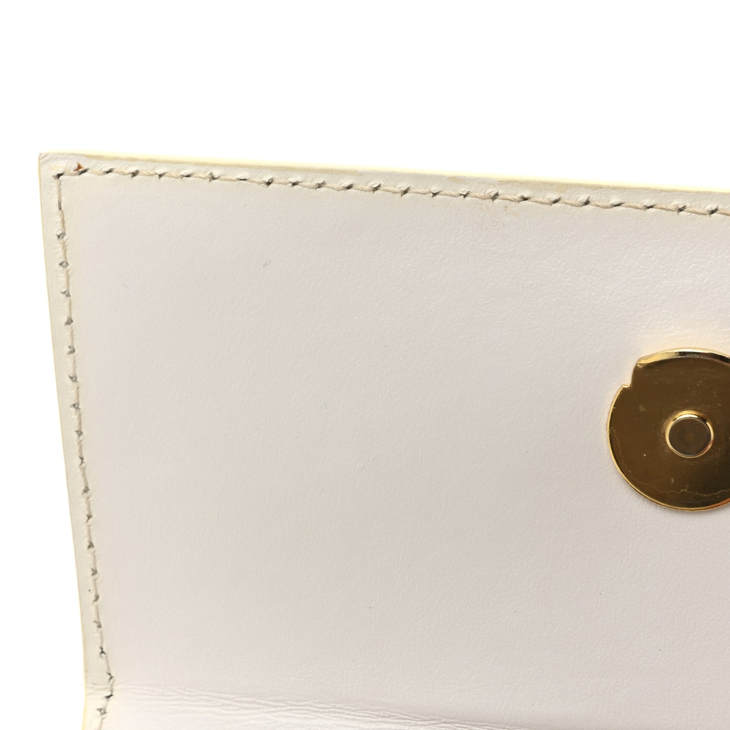 Smooth Calfskin Le Chiquito Moyen White