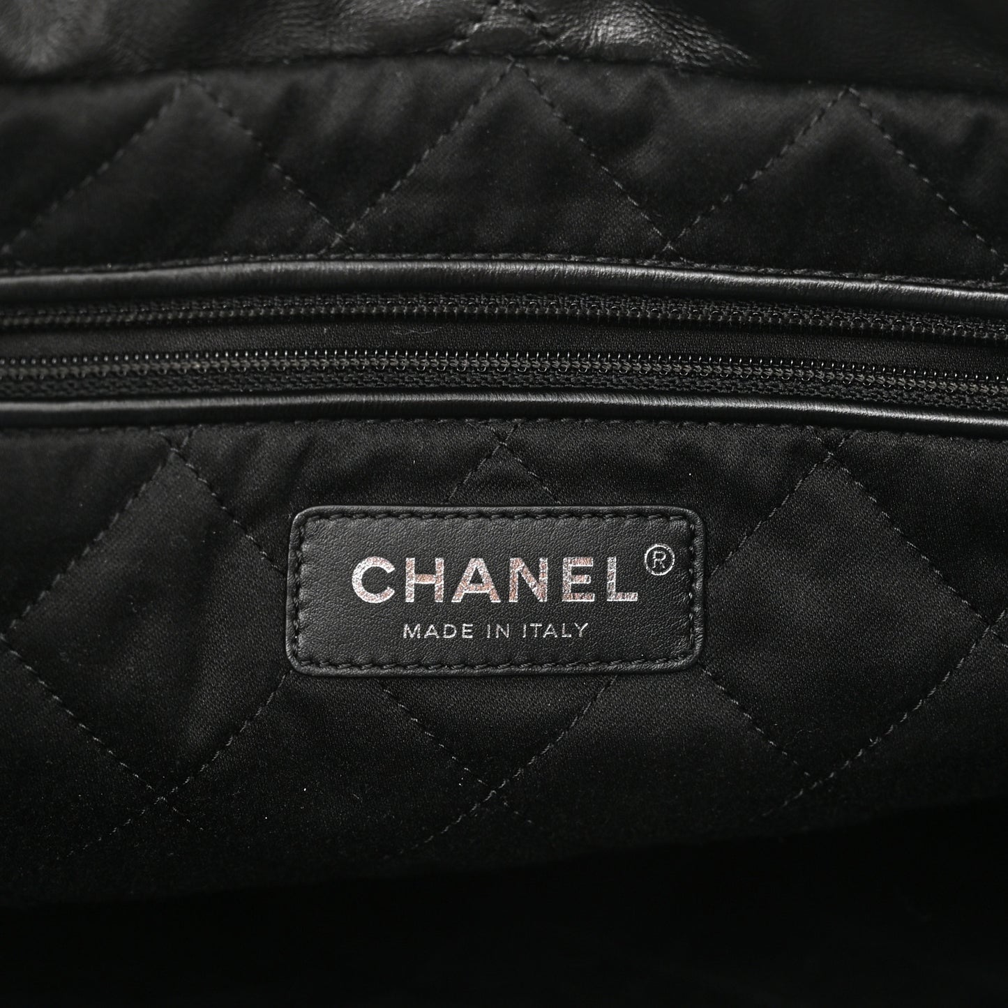 Shiny Calfskin Quilted Chanel 22 So Black