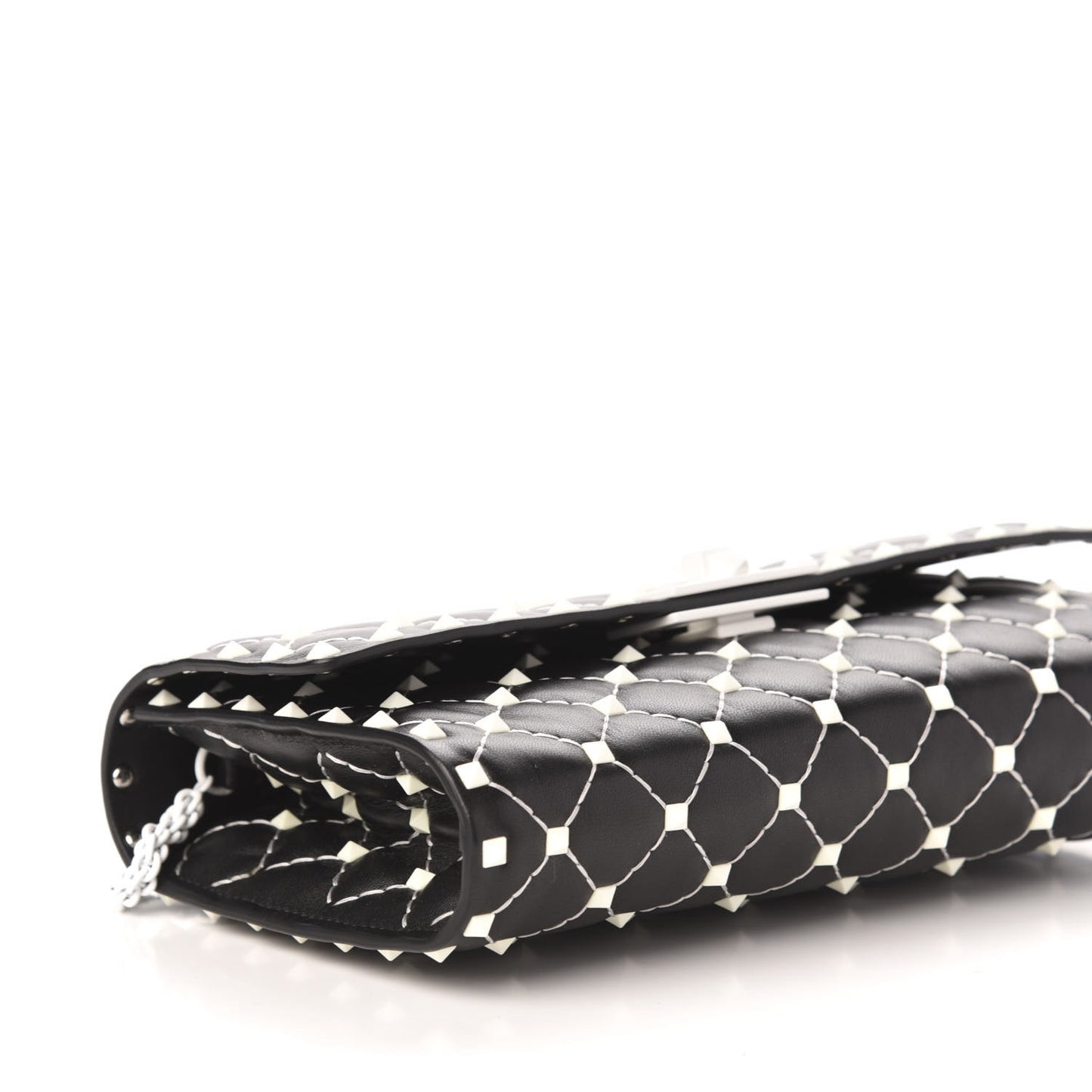 Lambskin Free Rockstud Spike Wallet On Chain Black