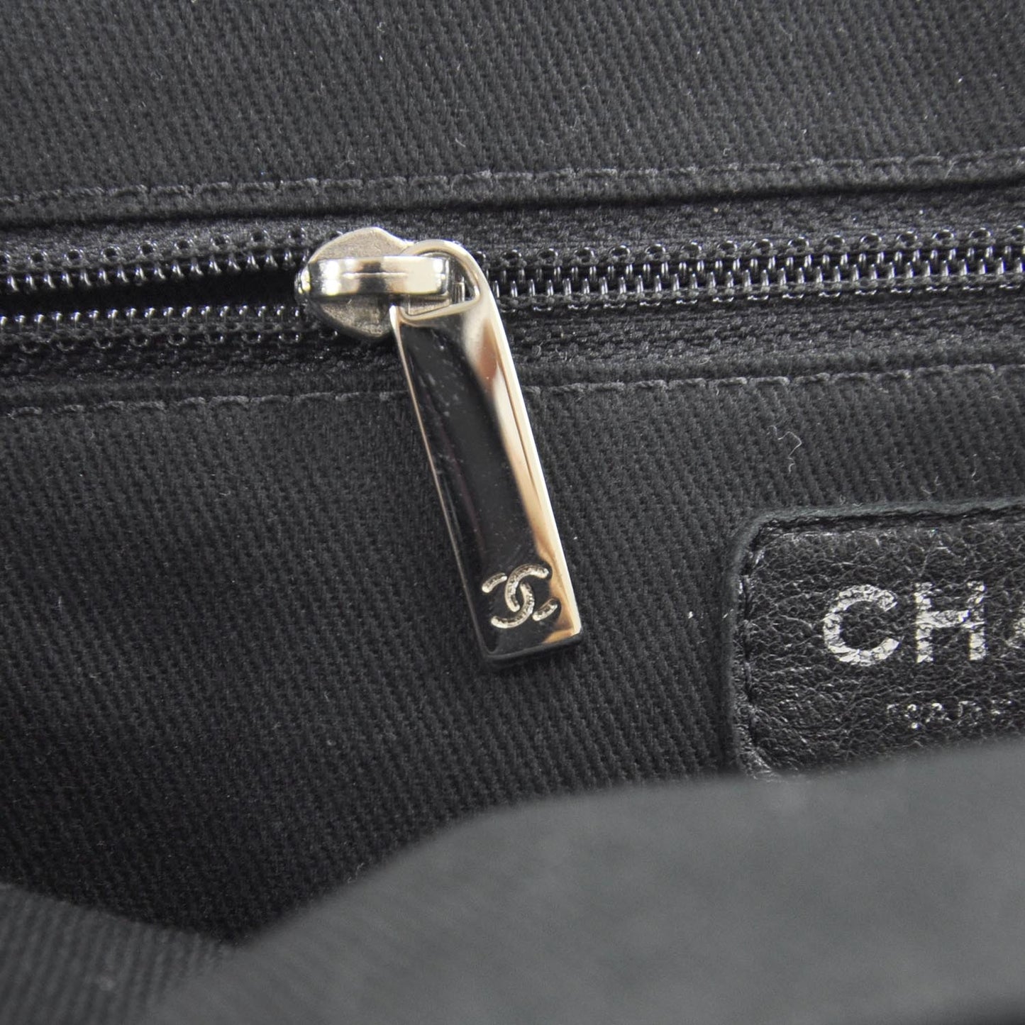 Caviar Quilted Timeless Accordion Flap Black