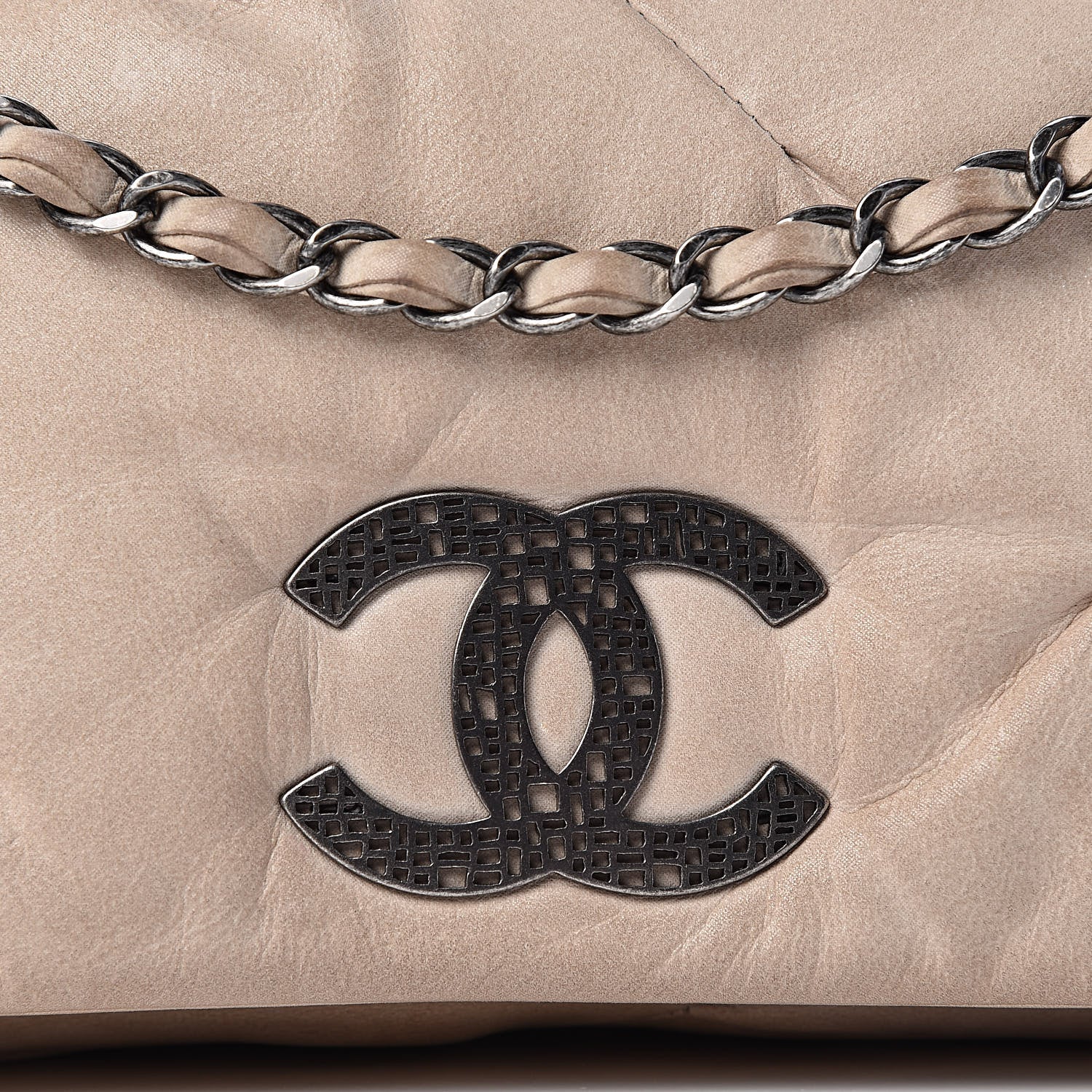 Chanel Iridescent Calfskin Glint Flap Beige 8 of 17