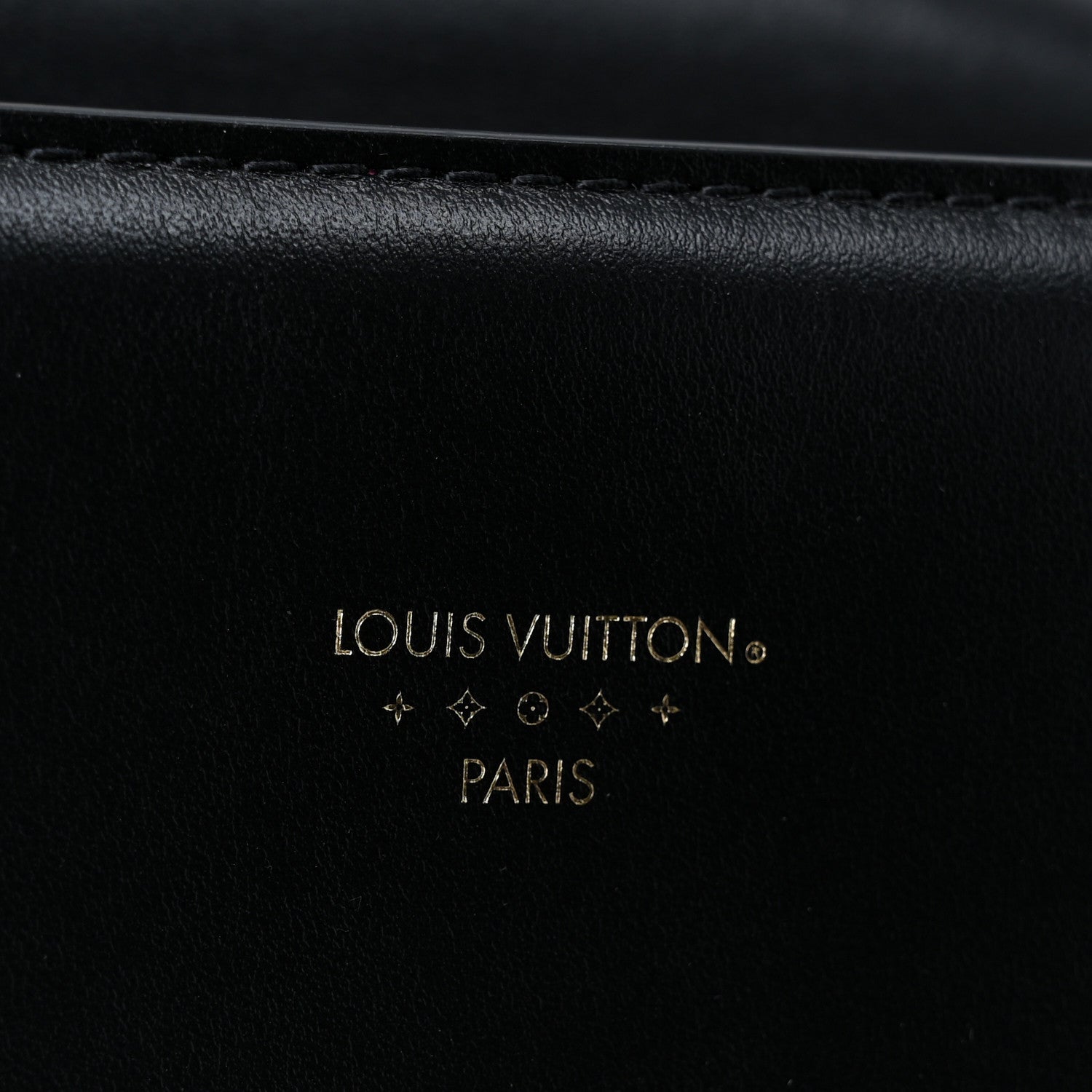 Louis Vuitton Smooth Calfskin LV Pont 9 Black 1885466 – FASHIONPHILE