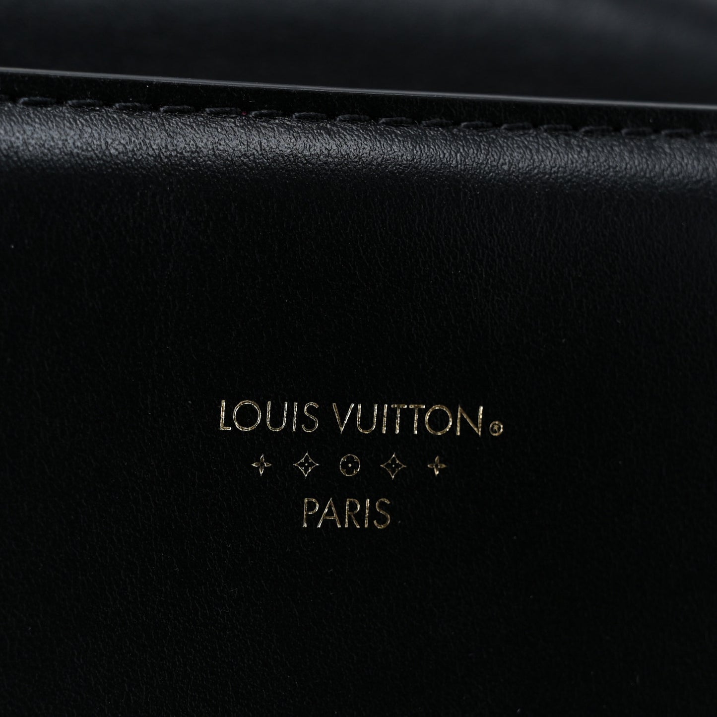 Smooth Calfskin LV Pont 9 Black