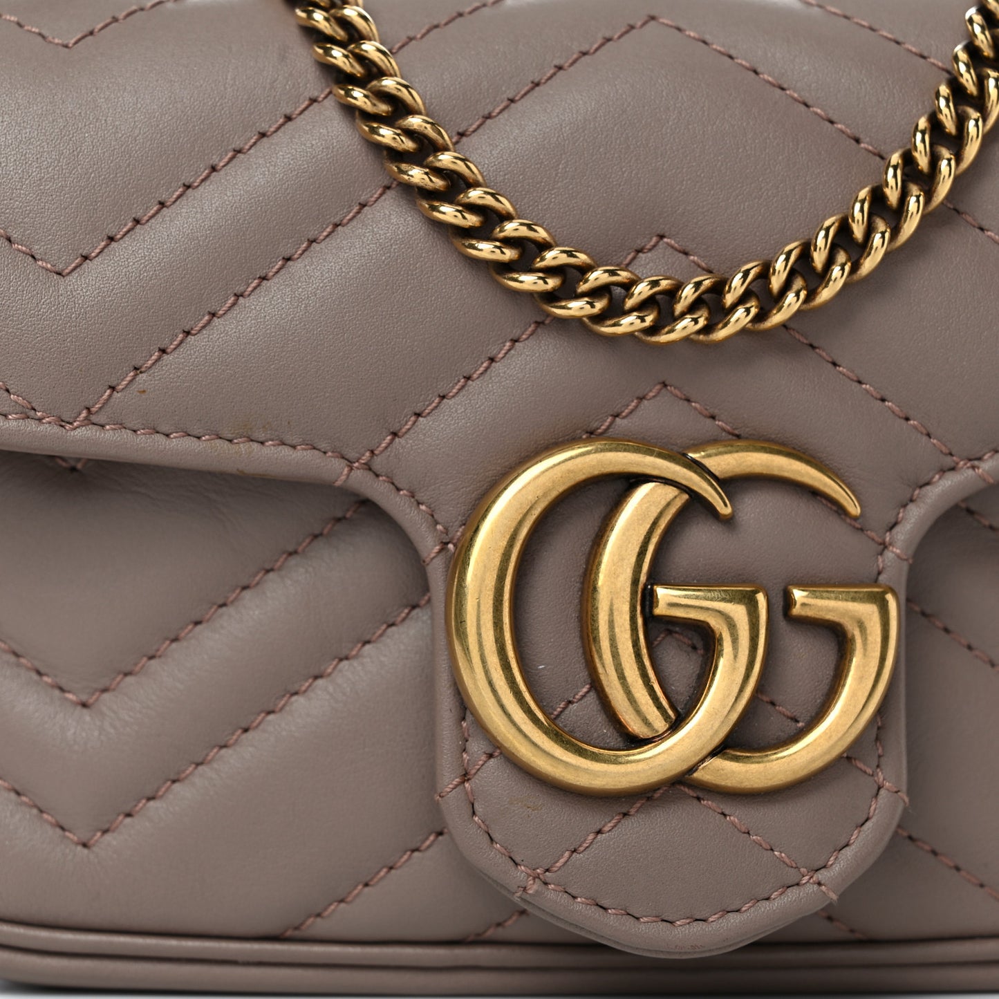 Calfskin Matelasse Super Mini GG Marmont Shoulder Bag Porcelain Rose