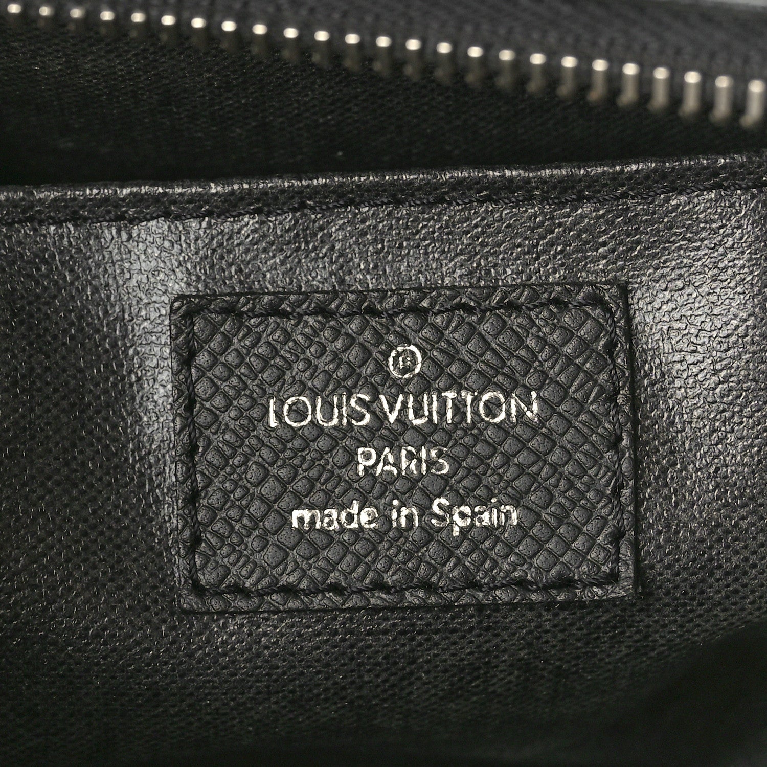 Louis Vuitton Taiga Trousse Ivan Toiletry Bag Ardoise 6 of 9