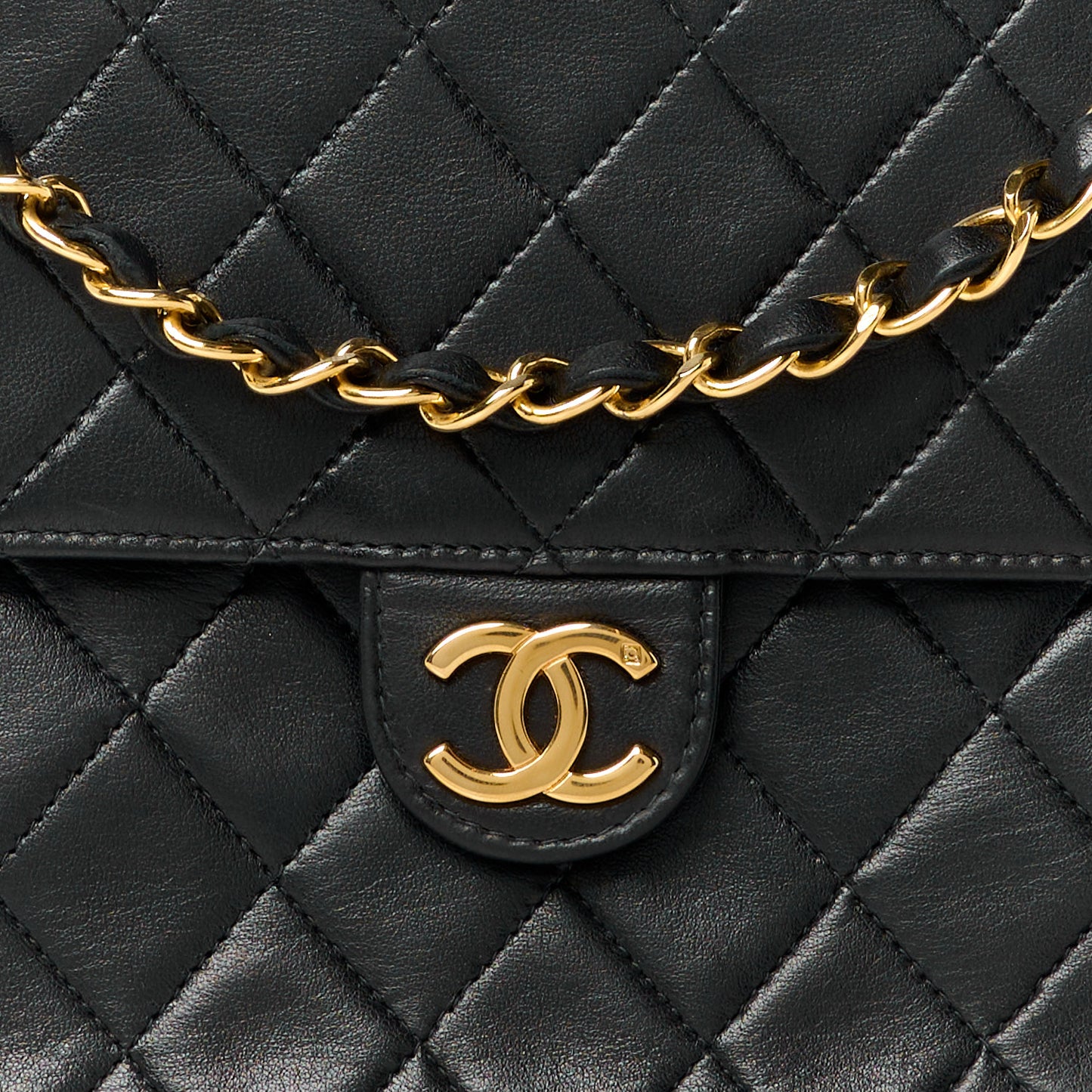 Lambskin Quilted Medium Single Flap Black