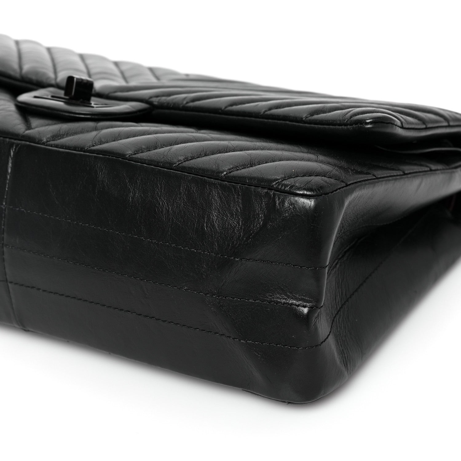 Chanel Aged Calfskin Chevron Quilted 2.55 Reissue 226 So Black 9 of 9