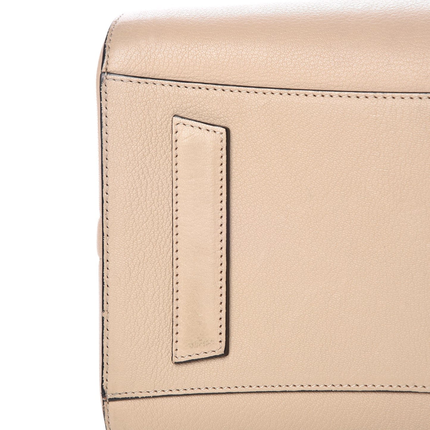 Sugar Goatskin Medium Antigona Sand