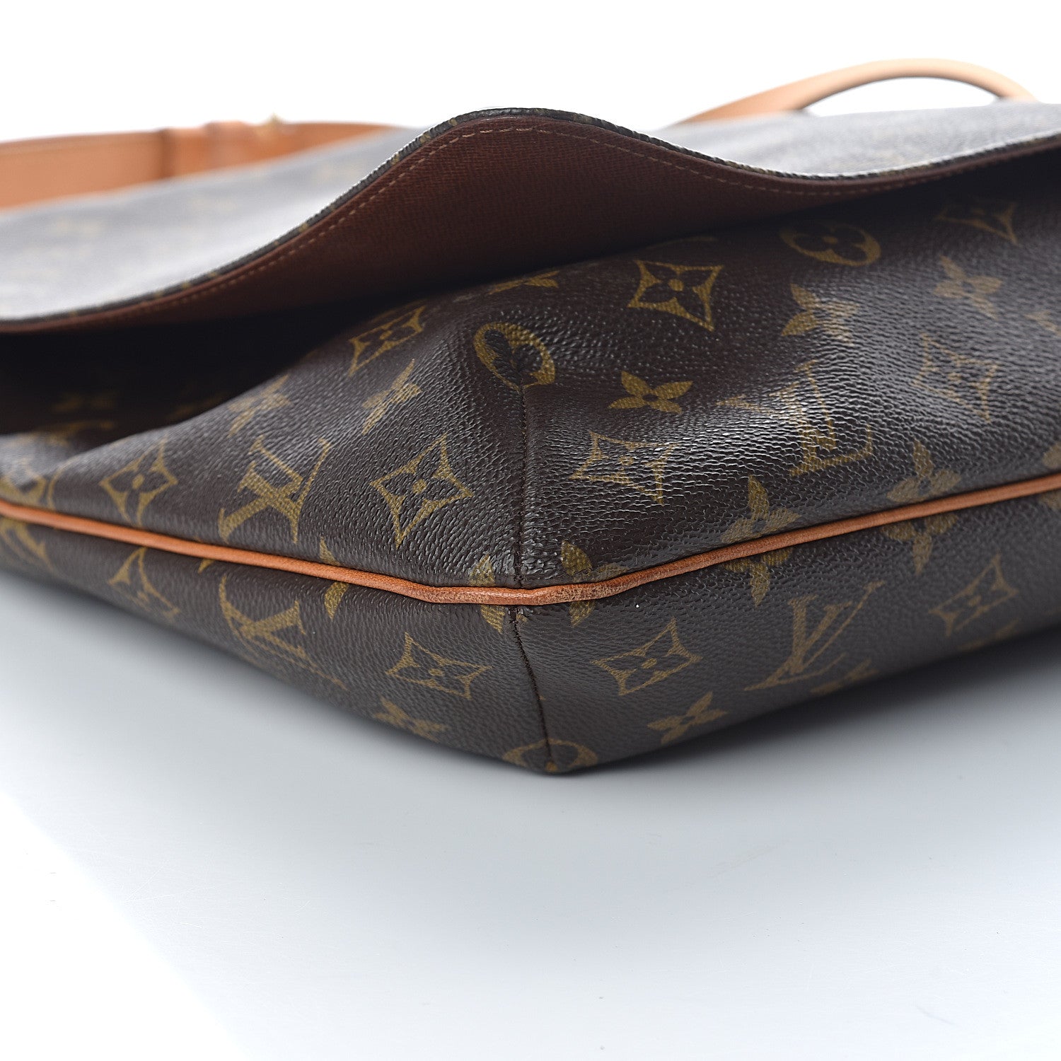 Louis Vuitton Monogram Musette GM 7 of 8
