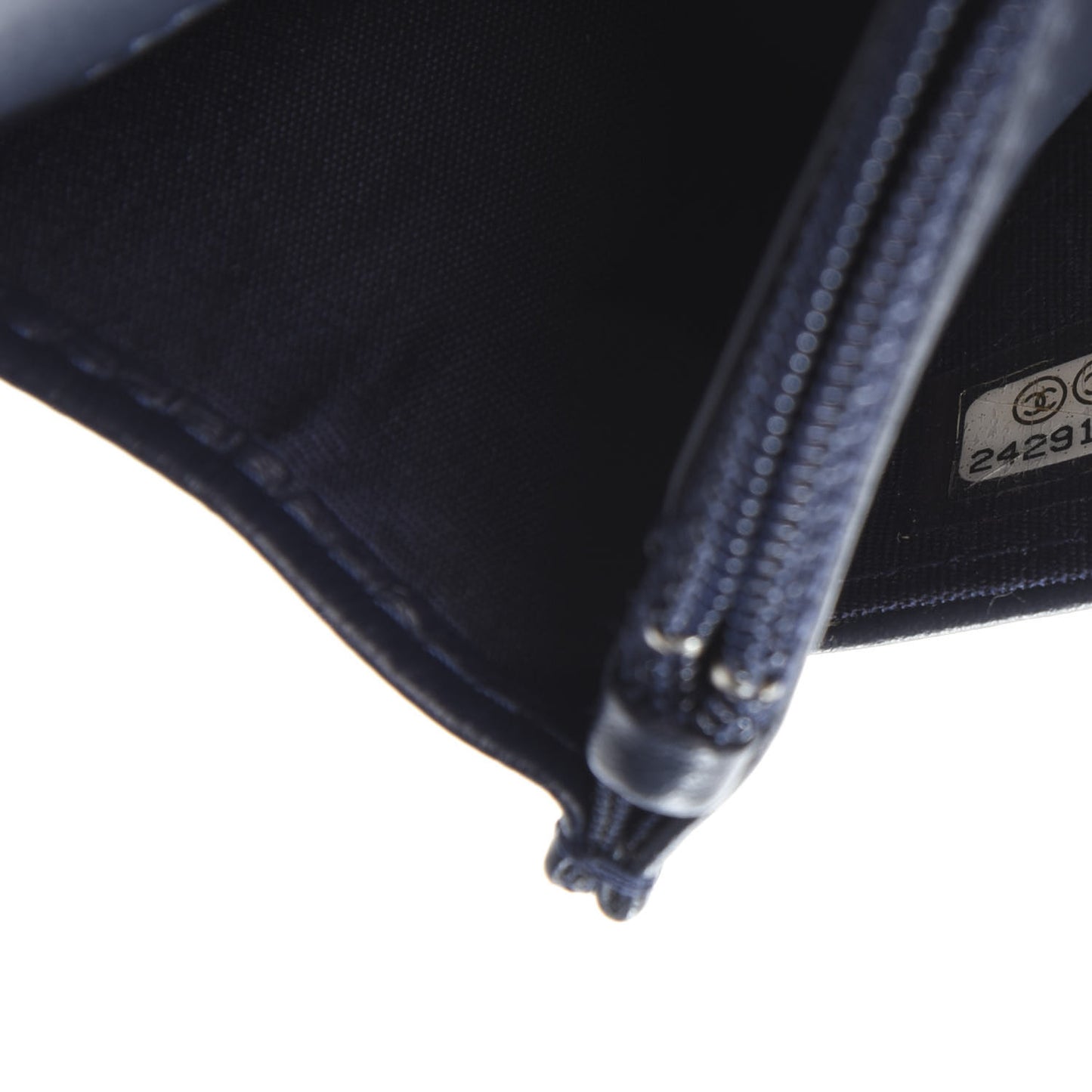 Caviar Quilted Boy Wallet On Chain WOC Navy