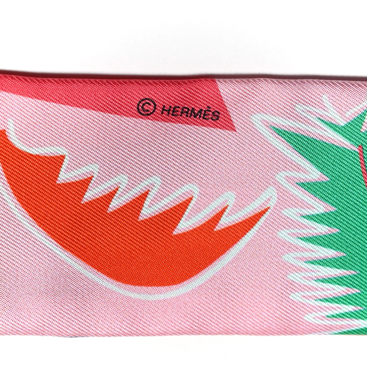 Silk Sea Surf and Fun Twilly Rose Vermillon Menthol