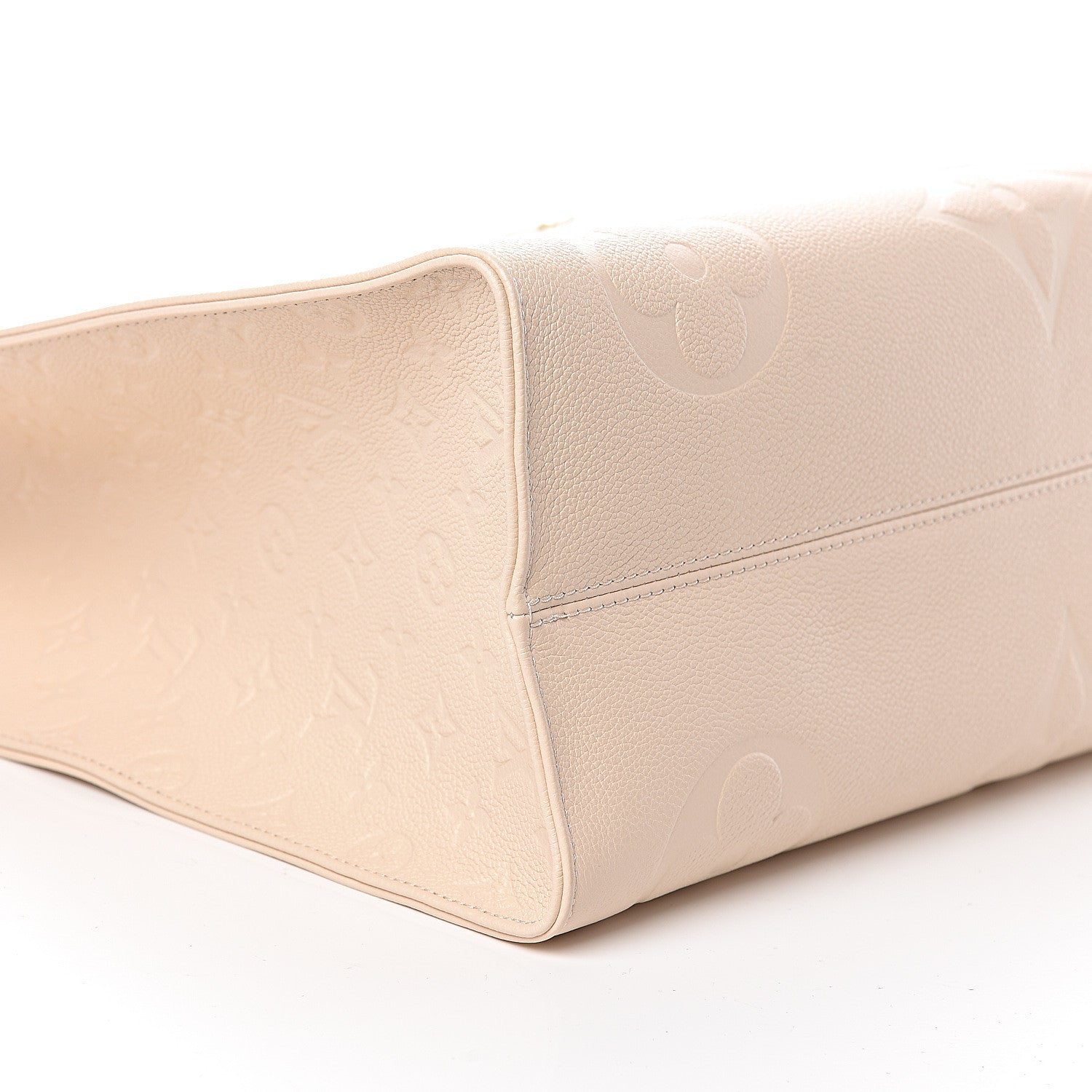 Louis Vuitton Empreinte Monogram Giant Onthego GM Creme 8 of 10