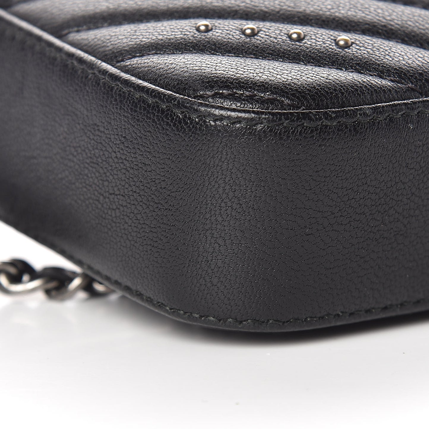 Sheepskin Chevron Quilted Studded Reissue Small Clutch With Chain Black