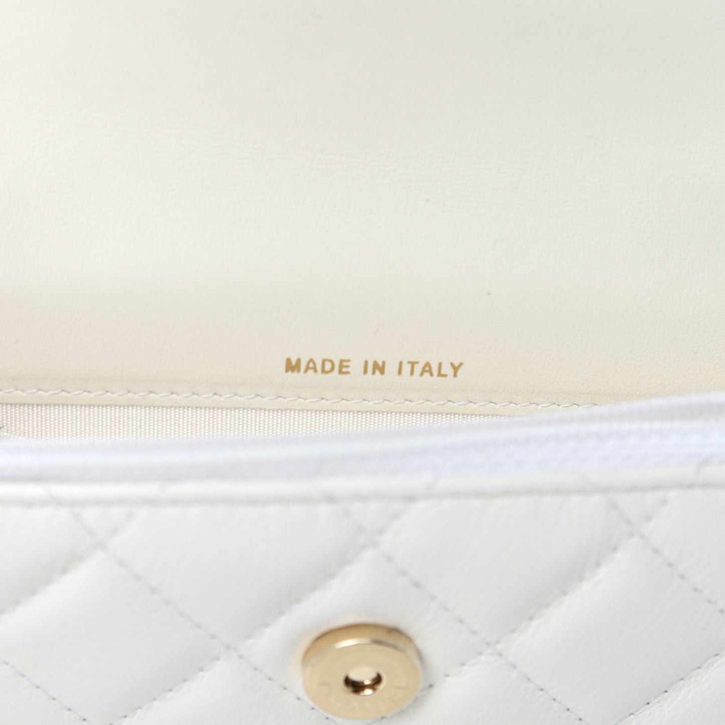 Calfskin Quilted Maxi Pearls Clutch With Chain White