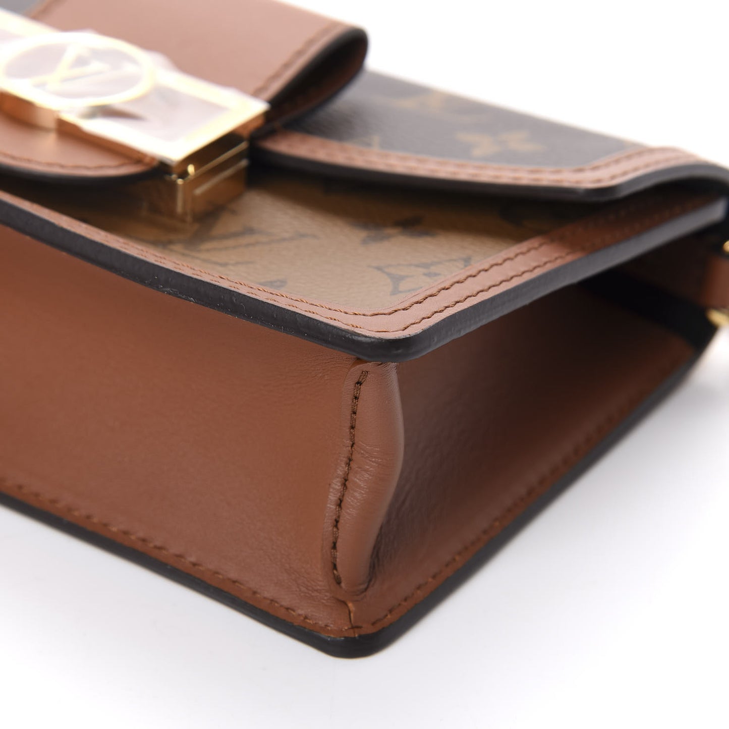 Reverse Monogram Dauphine Chain Wallet