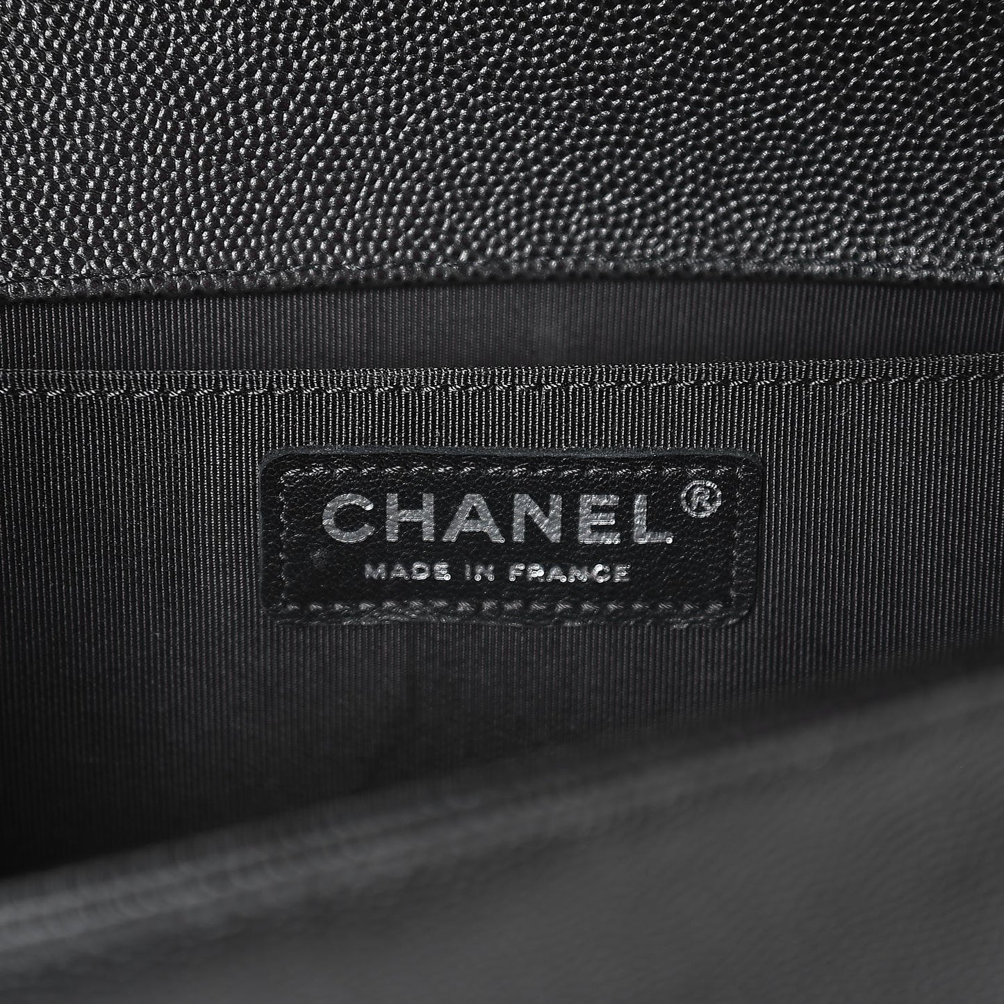 Caviar Quilted Medium Boy Flap Black