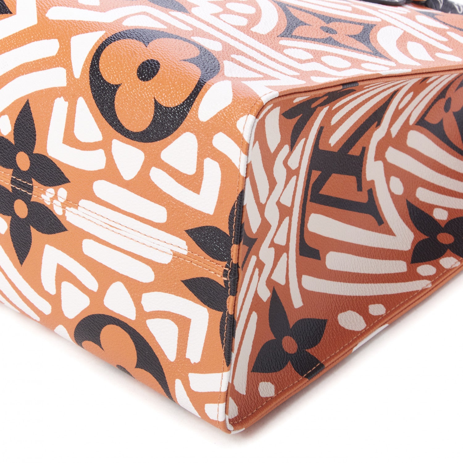 Louis Vuitton Monogram Giant Crafty Onthego GM Crème Caramel 4 of 7