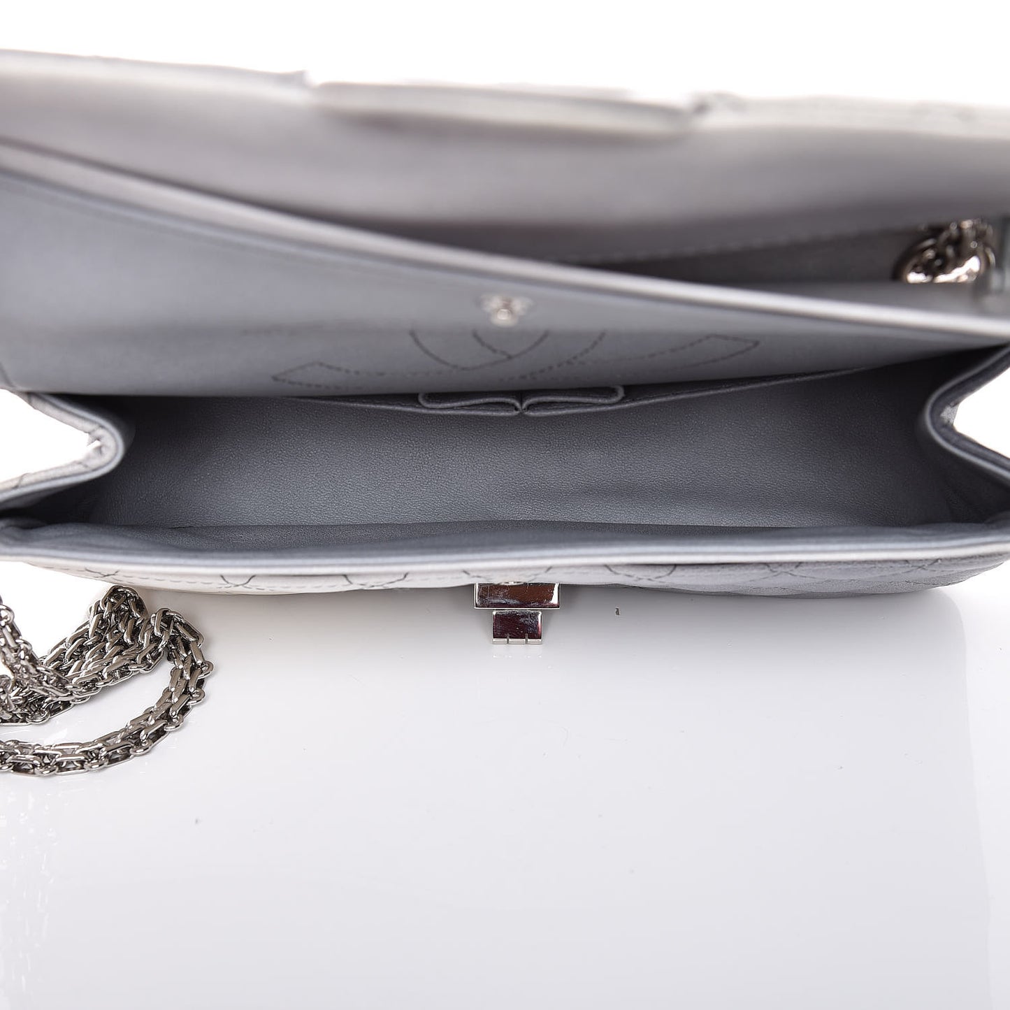 Lambskin 2.55 Reissue 225 Silver Degrade